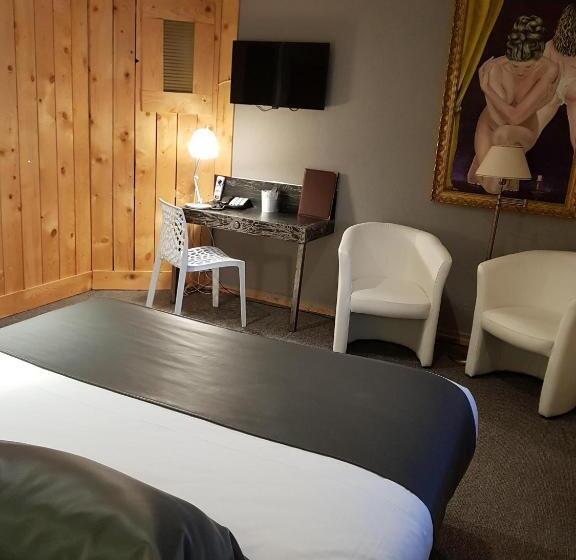 חדר סופריור, L'usine