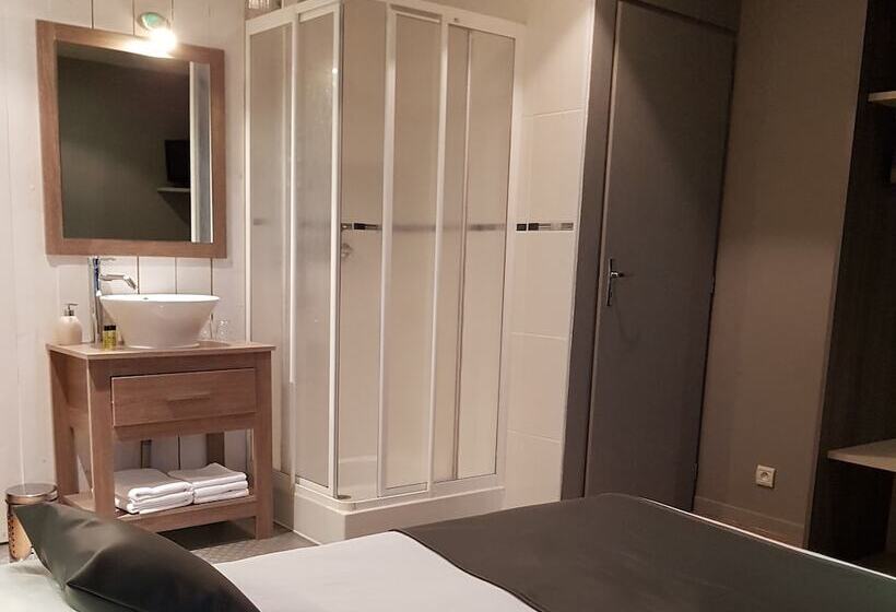 חדר סטנדרט, L'usine