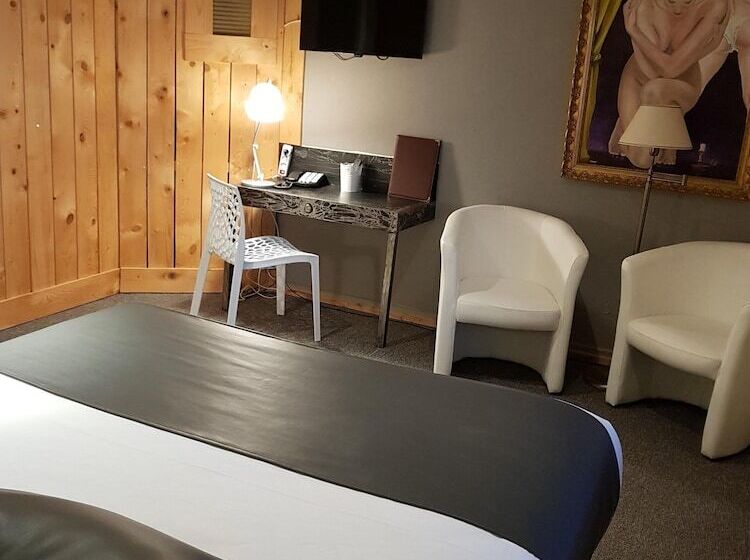 חדר סופריור, L'usine