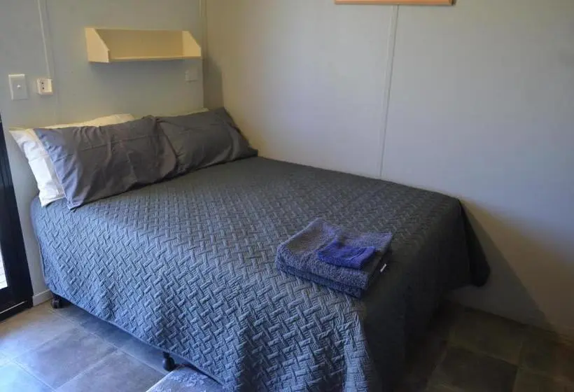 デラックスルーム, Wondai Accommodation Units And Villas