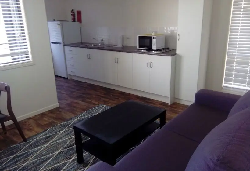 ビラホテル１ベッドルーム, Wondai Accommodation Units And Villas
