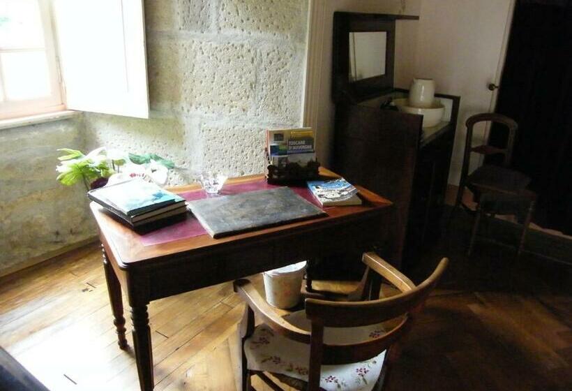 디럭스 룸, Chateau Des Martinanches