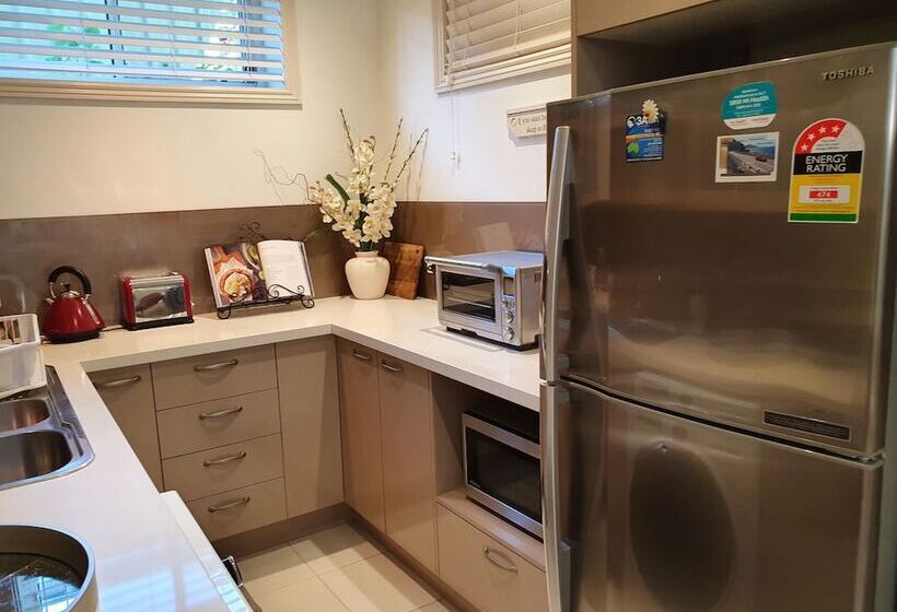 סטודיו דלוקס, Bed And Breakfast