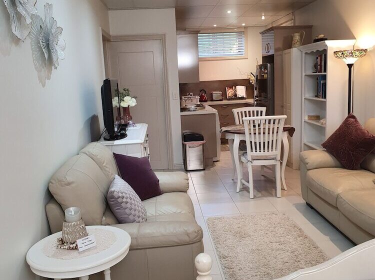 סטודיו דלוקס, Bed And Breakfast