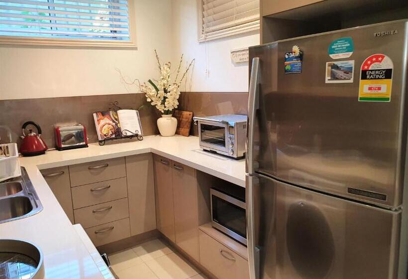 סטודיו דלוקס, Bed And Breakfast