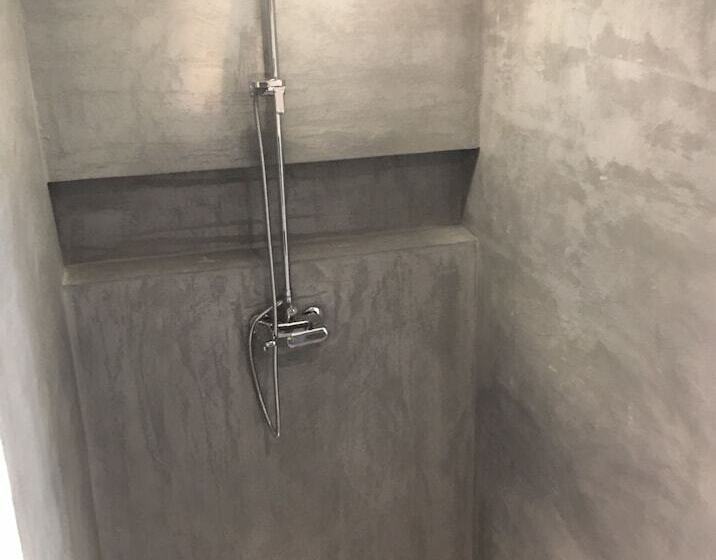 标准间, La Datcha Delicatessen