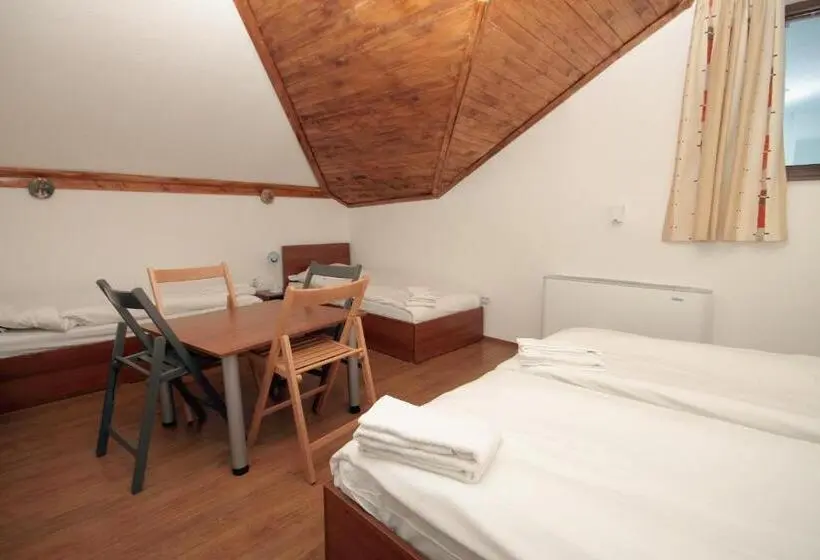 ４ベッドルームクラシックタイプ, Yan Bibiyan Guest House