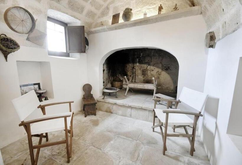 标准三人间, Masseria Berzario