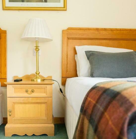 חדר סטנדרט, West End