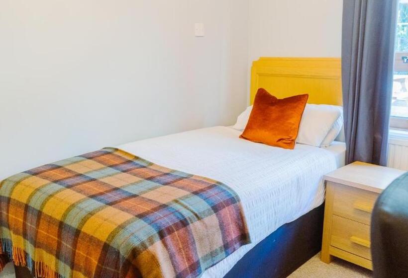 חדר סטנדרט יחיד, West End