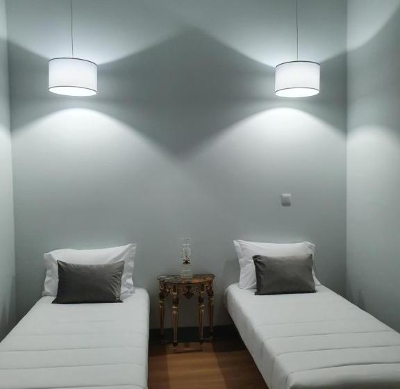 스탠다드 룸, Estação Real