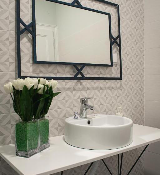 스탠다드 룸, Estação Real