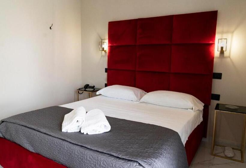 חדר דלוקס, Elite