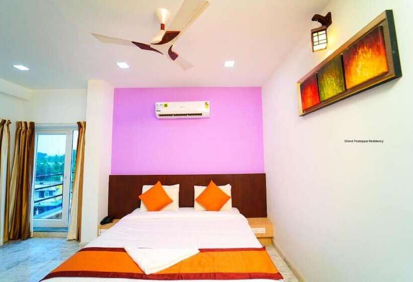 חדר דלוקס עם מרפסת, Grand Padappai Residency   Gpr