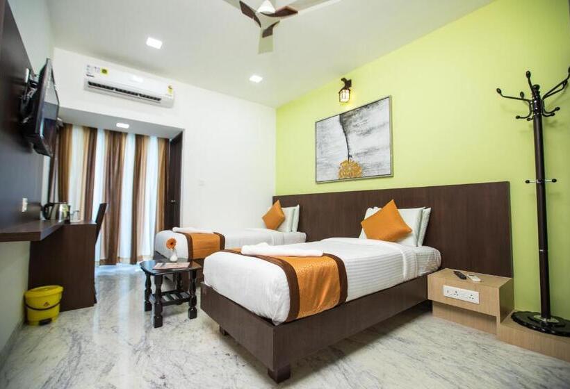 חדר סטנדרט עם מרפסת, Grand Padappai Residency   Gpr