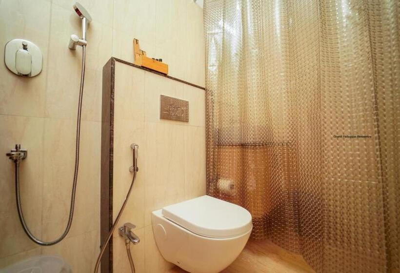 Номер Стандарт с Балконом, Grand Padappai Residency   Gpr