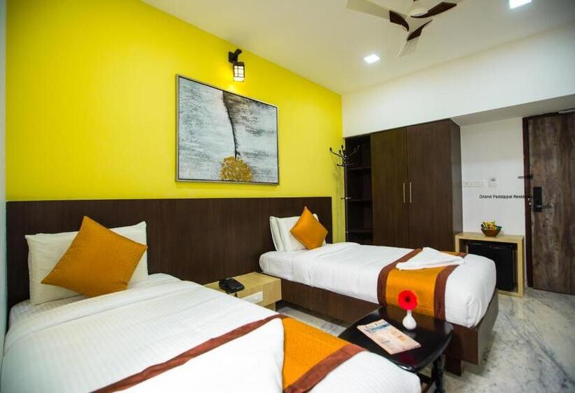 Номер Стандарт с Балконом, Grand Padappai Residency   Gpr