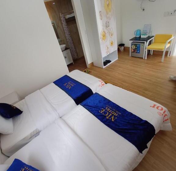 اتاق استاندارد چهار تخته, Onhotel Nice Buôn Ma Thuột