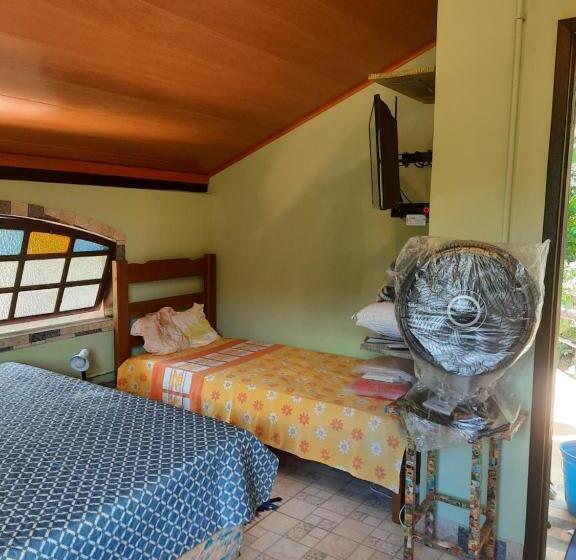 Трехместный Номер Стандарт Вид на Сад, Suítes Casinha Do Alto Da Bocaina