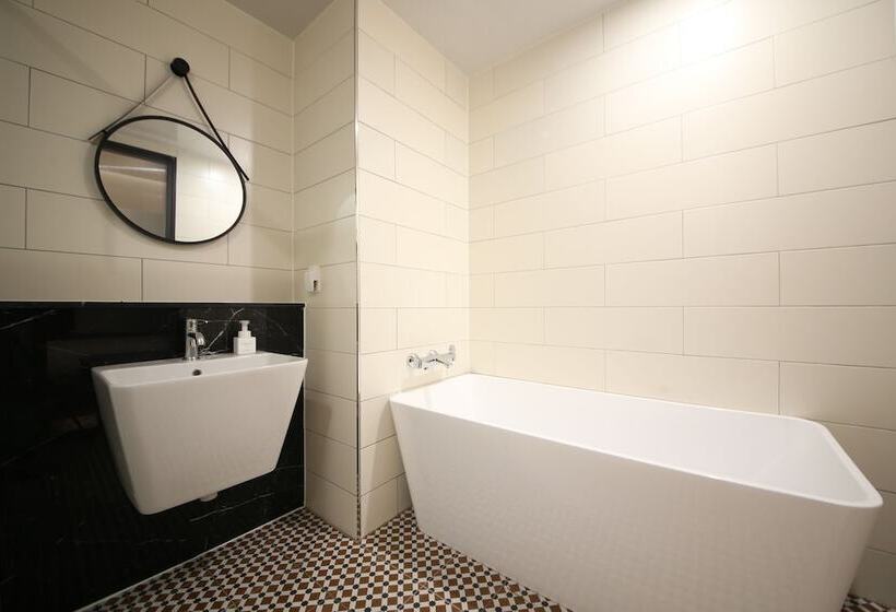 Номер Deluxe, Brown Dot Hotel Sajik Baseball Stadium