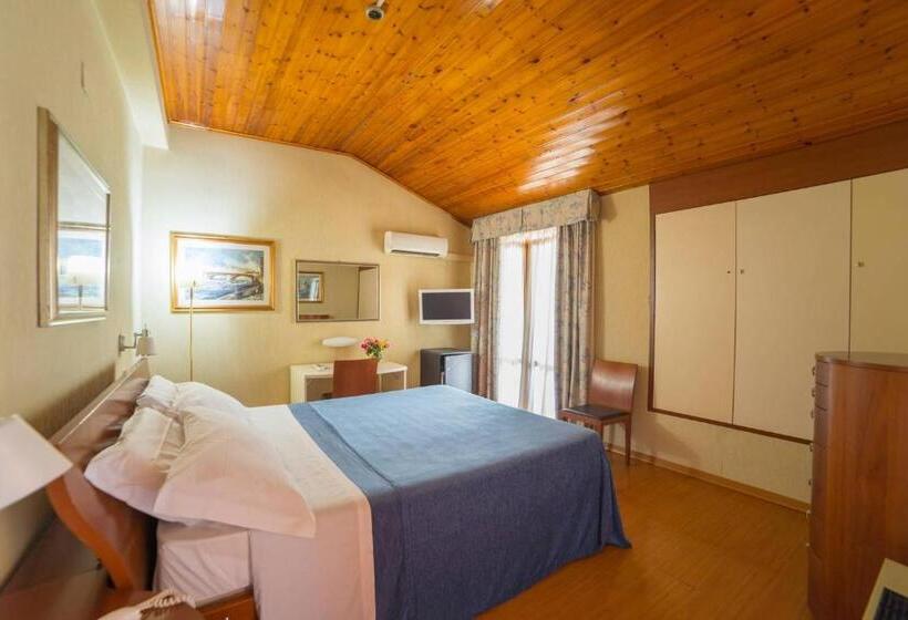 Chambre Standard, Montebello Park