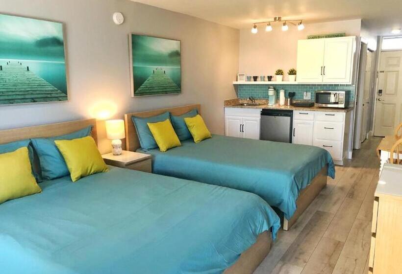 수피리어 스튜디오, Pirates Cove Resort Studios!