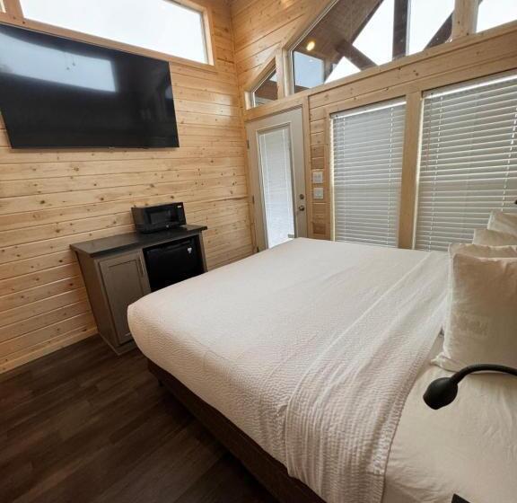 标准间带阳台, Scenic View Inn & Suites Moab