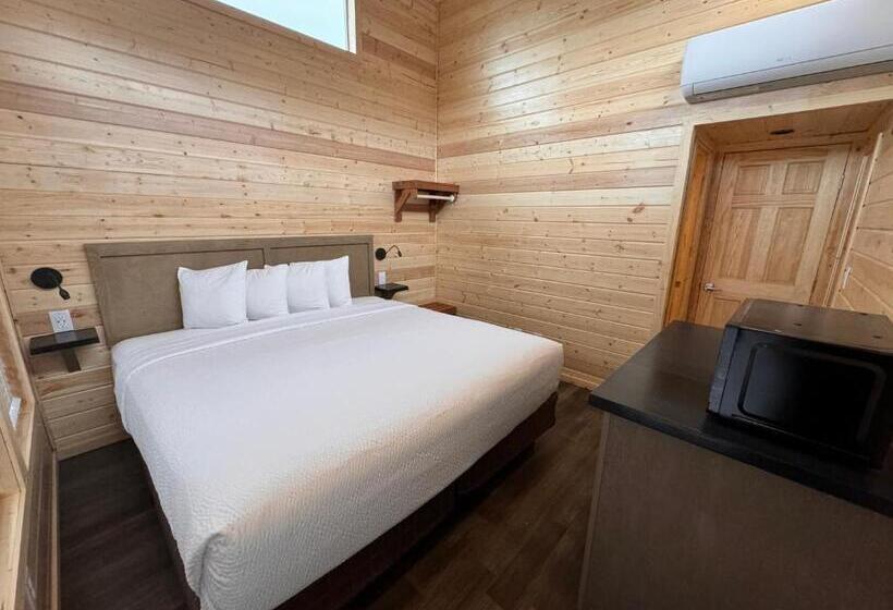 标准间带阳台, Scenic View Inn & Suites Moab