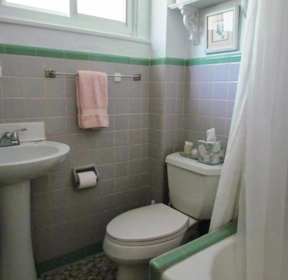 غرفة قياسية ثلاثية, Ardendales