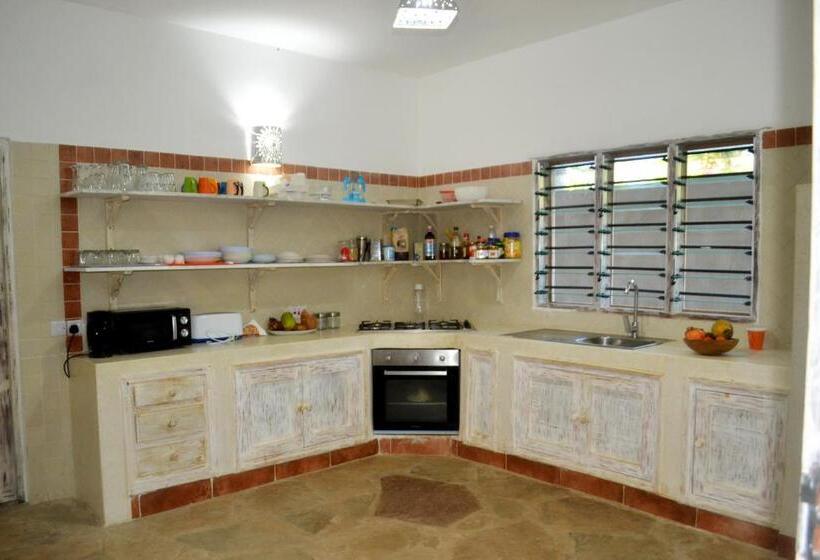 سوییت, Kimya House, Watamu