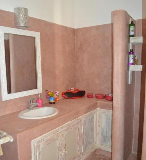 سوییت, Kimya House, Watamu