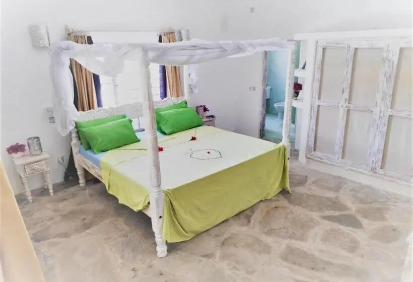 اتاق استاندارد با تخت بزرگ, Kimya House, Watamu