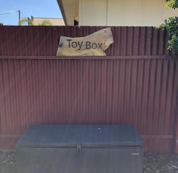 家庭房间共用浴室, Cornucopia