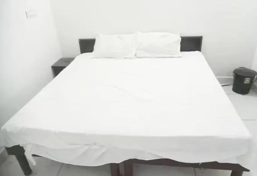 Camera Standard Letto King, Goroomgo Swapnodeep Residency Digha