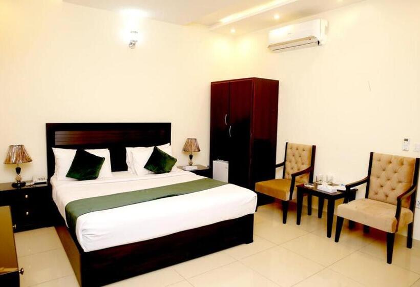 اتاق سوپریور, Noor Plaza