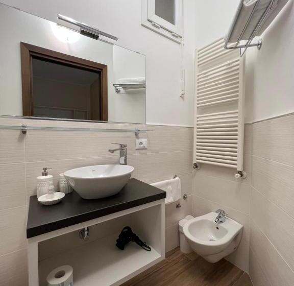 اتاق لوکس یک تخته, La Magnolia B&b