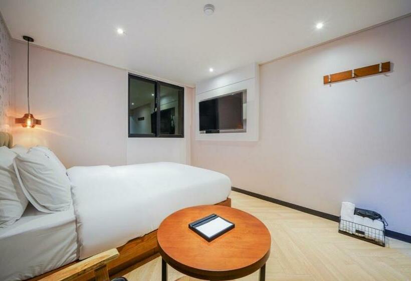 اتاق استاندارد, The Stone Bridge Hotel Dongnae