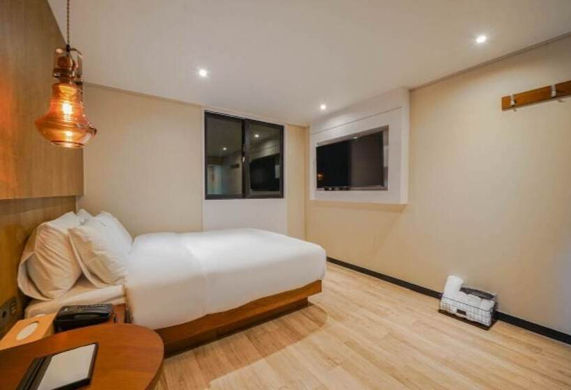 Номер Стандарт, The Stone Bridge Hotel Dongnae