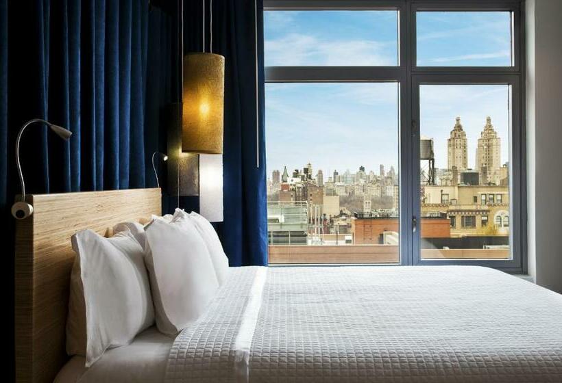 标准间带露台, Arthouse