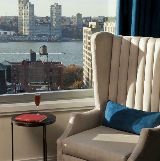 阁楼套房, Arthouse