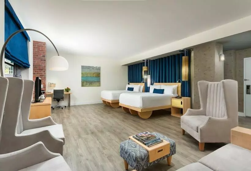 Juniorsviitti Parveke, Arthouse