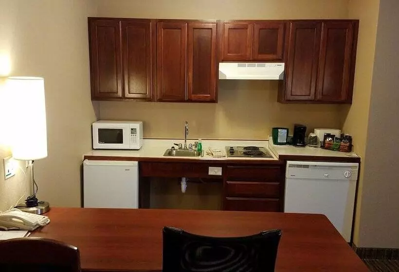 سوئیت برای معلولان, Grandstay Residential Suites Hotel   Eau Claire