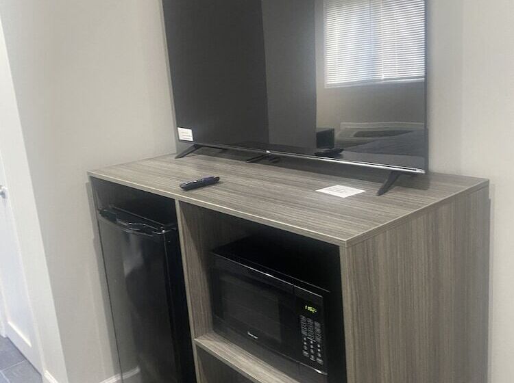 Номер Стандарт, Heldreth Motel