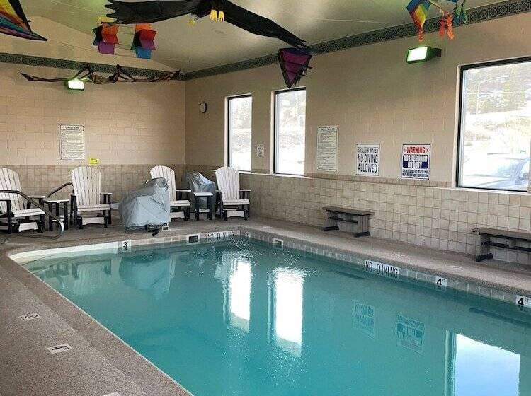 סוויטה משפחתית, Boothill Inn And Suites