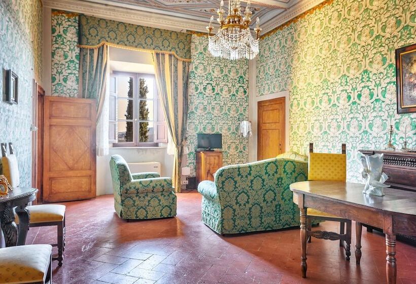 Люкс Сеньор, Borgo Casabianca