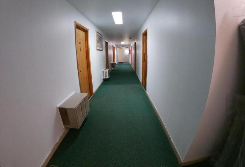 标准三人间, Budget Inn Clearfield Pa