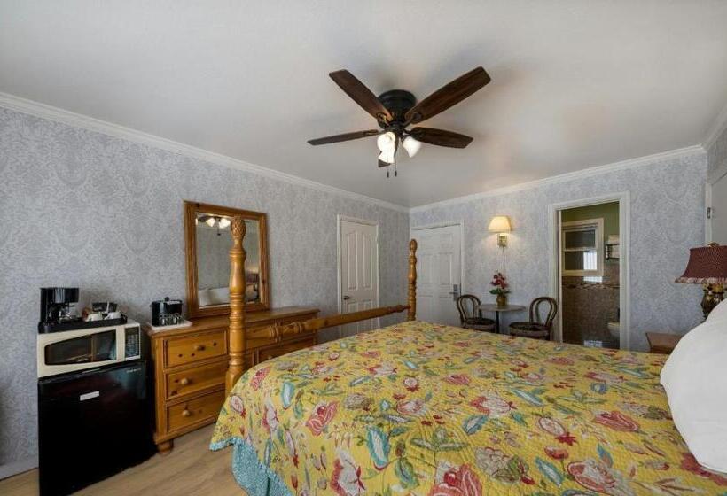 Стандартный Номер Кровать Кинг, Carmel Inn & Suites
