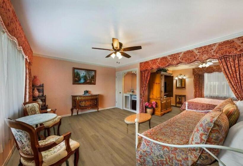 Люкс Кровать Кинг, Carmel Inn & Suites
