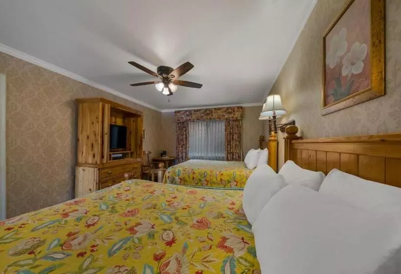 اتاق استاندارد, Carmel Inn & Suites