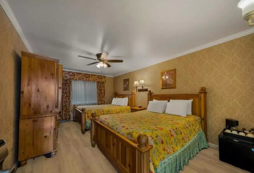 اتاق استاندارد, Carmel Inn & Suites